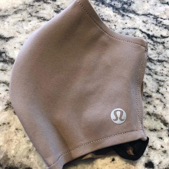 Lululemon double strap face mask - Picture 2 of 3